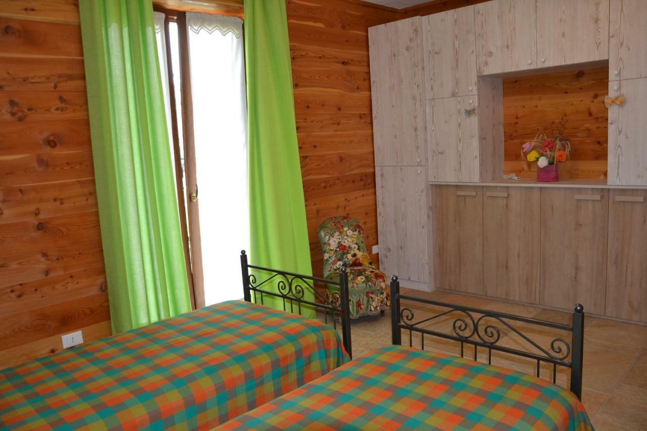 B&B L'Albero E Le Stelle 보르고 산 달마쪼 외부 사진