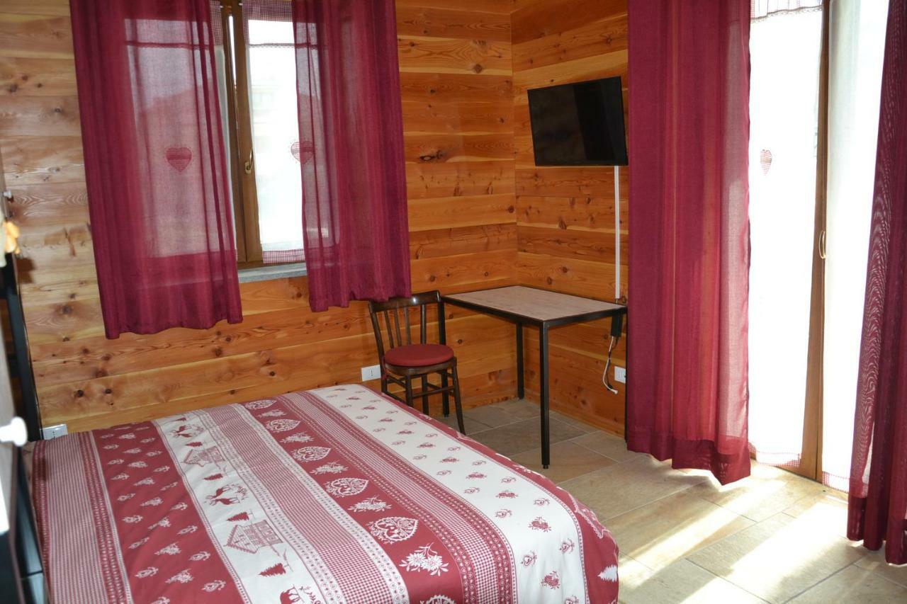 B&B L'Albero E Le Stelle 보르고 산 달마쪼 외부 사진